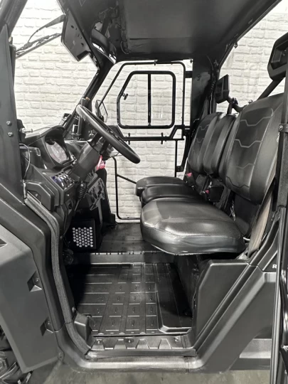 2016 BRP CAN-AM DEFENDER XT HD-10 EFI + 4WD + DPS + CABINE + CHAUFRETTE + 11130 KM + RARE & A1 