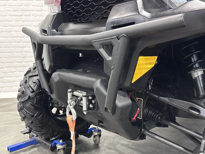2016 BRP CAN-AM DEFENDER XT HD-10 EFI + 4WD + DPS + CABINE + CHAUFRETTE + 11130 KM + RARE & A1 