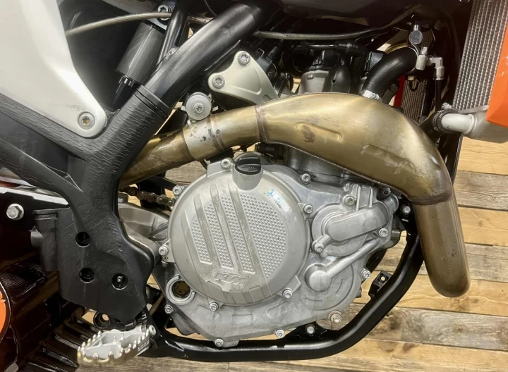 2019 KTM SX-F 450 EFI + 4 TEMPS + SEULEMENT 92 HR + BEAUCOUP D'OPTIONS $$$ + RARE & CONDITION A1 