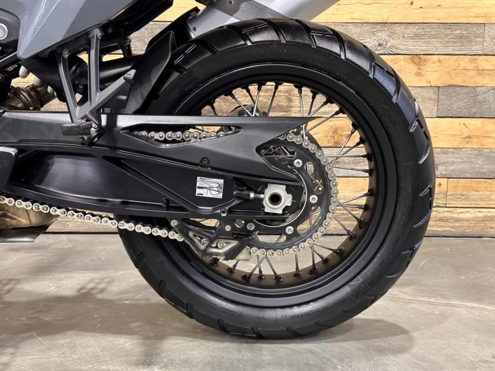 2021 KTM 890 ADVENTURE + A.B.S + BEAUCOUP D'ÉQUIPEMENTS INCLUS $$$ + 18595 KM + RARE & A1 