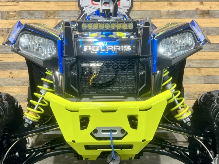 2023 POLARIS SCRAMBLER XP 1000 VERSION ''S'' + 4X4 + EPS + SEULEMENT 2235 KM + GARANTIE JANVIER 2027 + LOOK INCROYABLE 