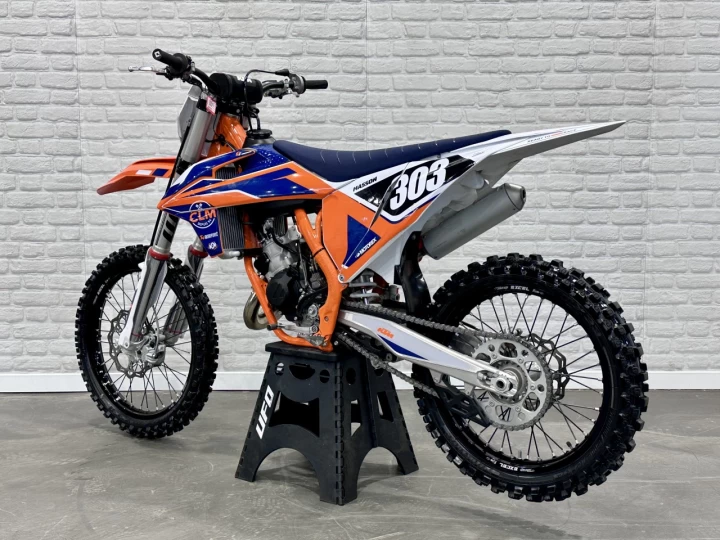 2022 KTM 150 SX - 2 TEMPS - MX MOTOCROSS + SEULEMENT 27 HR + RARE & IMPECCABLE A1 
