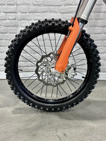 2023 KTM 350 SX-F EFI + 4 TEMPS + SEULEMENT 35 HR + MX - MOTOCROSS - ENDURO + RARE 