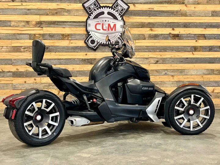2021 BRP CAN-AM RYKER 900 EDITION RALLY + SUSPENSION KYB + BANC 2 PLACES + PARE BRISE 