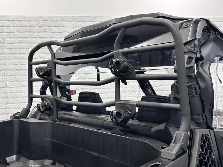 2025 BRP CAN-AM COMMANDER XT-P 1000R EFI + 4WD + DPS + FOX + CABINE + SEULEMENT 1049 KM + RARE & IMPECCABLE A1 