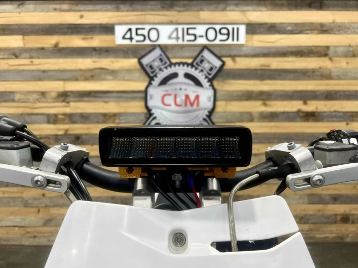 2019 KTM SX-F 450 EFI + 4 TEMPS + SEULEMENT 92 HR + BEAUCOUP D'OPTIONS $$$ + RARE & CONDITION A1 
