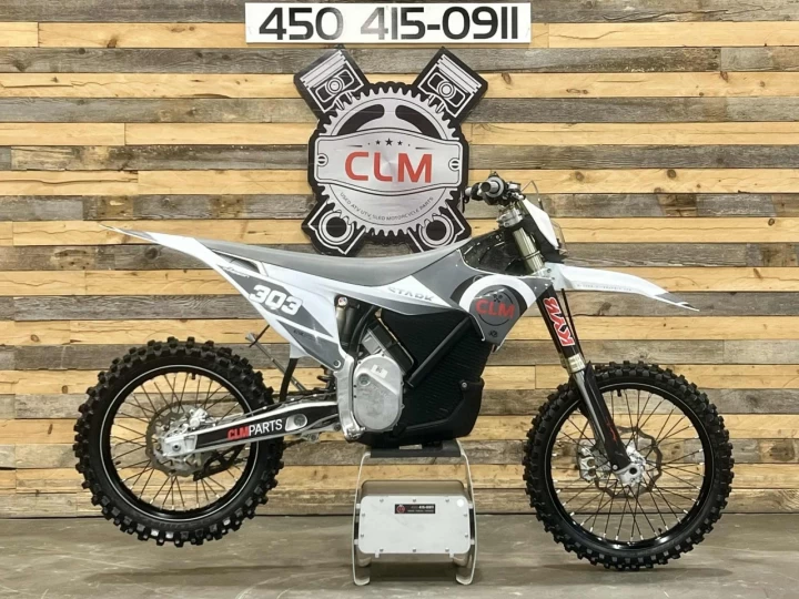 2023 STARK FUTURE VARG ALPHA 80 HP VE-EV-VEHICULE ELECTRIQUE - MX - MOTOCROSS - ENDURO + SEULEMENT 36 HR + CONDITION A1 