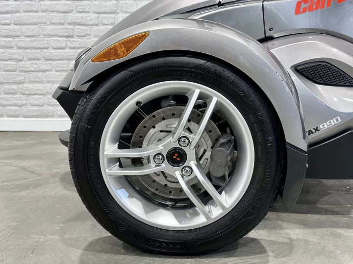 2011 BRP CAN-AM SPYDER RS - ROADSTER SE-5 (SEMI-AUTOMATIQUE) SEULEMENT 29289 KM + RARE & IMPECCABLE A1 