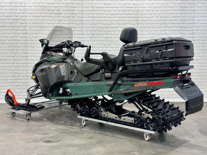 2026 BRP SKI-DOO EXPEDITION S.E 900 ACE EFI + WIDE TRACK 154'' X 20'' + AIR RIDE + BANC PASSAGERS + COFFRE LINQ + RARE & A1 