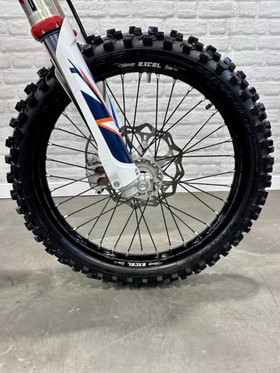 2022 KTM 150 SX - 2 TEMPS - MX MOTOCROSS + SEULEMENT 27 HR + RARE & IMPECCABLE A1 