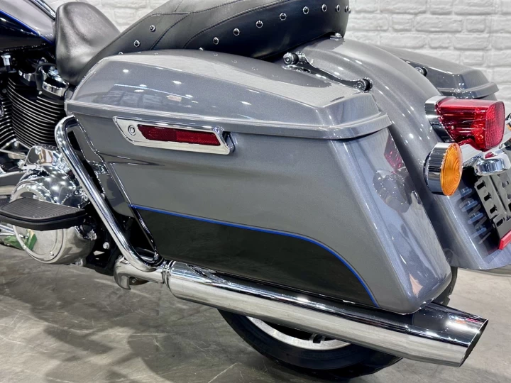 2022 HARLEY DAVIDSON FLHR ROAD KING 107 p.c = 1746 cc EFI + SEULEMENT 29173 KM + RARE & A1 