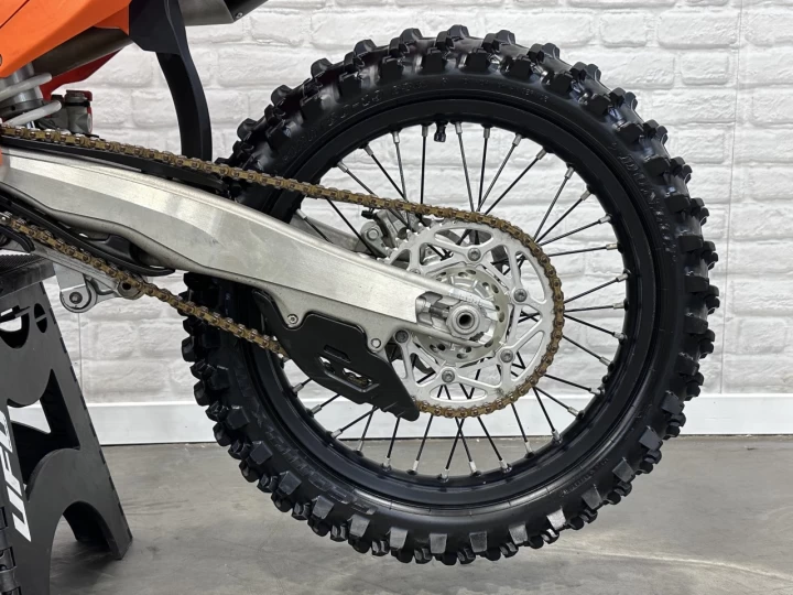 2023 KTM 350 SX-F EFI + 4 TEMPS + SEULEMENT 35 HR + MX - MOTOCROSS - ENDURO + RARE 