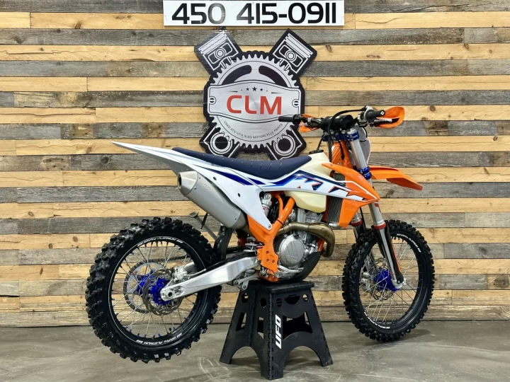 2022 KTM 350 XC-F EFI + 4 TEMPS + SEULEMENT 22 HR + BEAUCOUP D'OPTIONS $$$ INCLUSES + A1 