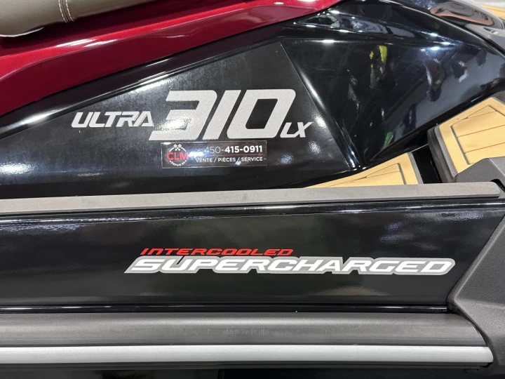 2026 KAWASAKI JET SKI ULTRA 310 LX +JETSOUND AUDIO + SEULEMENT 11 HR + 3 PASSAGERS + TOILE + RARE & A1 