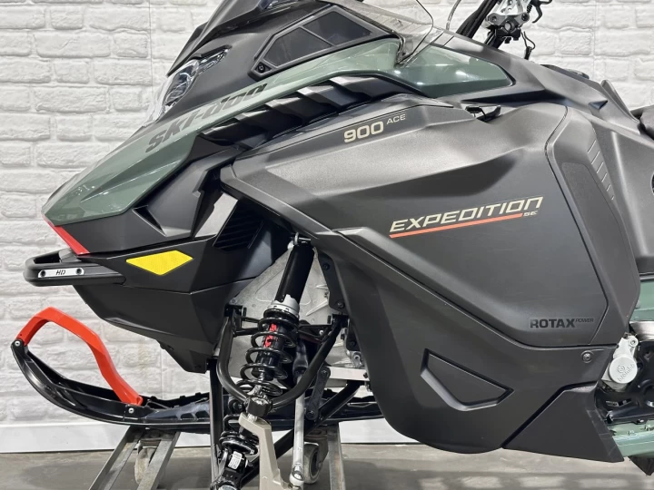 2026 BRP SKI-DOO EXPEDITION S.E - SPECIAL EDITION 900 ACE EFI + REV GEN5 + WT - WIDE TRACK 154'' X 20'' + BANC PASSAGERS + COFFRE LINQ + RARE & A1 