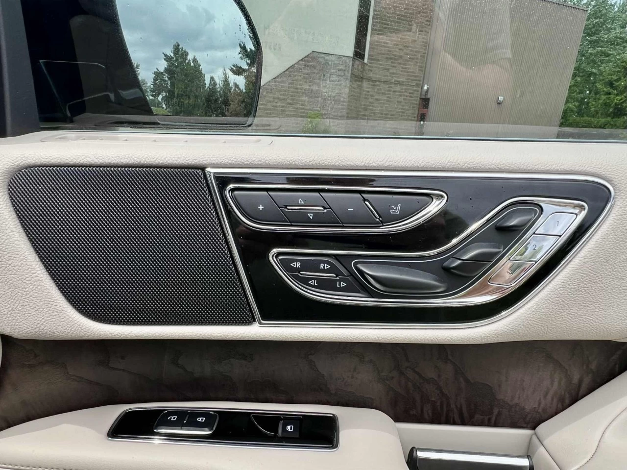 2021 LINCOLN NAVIGATOR EDITION RESERVE + MAGS 22'' + 7 PASSAGERS + TOUTE ÉQUIPÉE  Main Image
