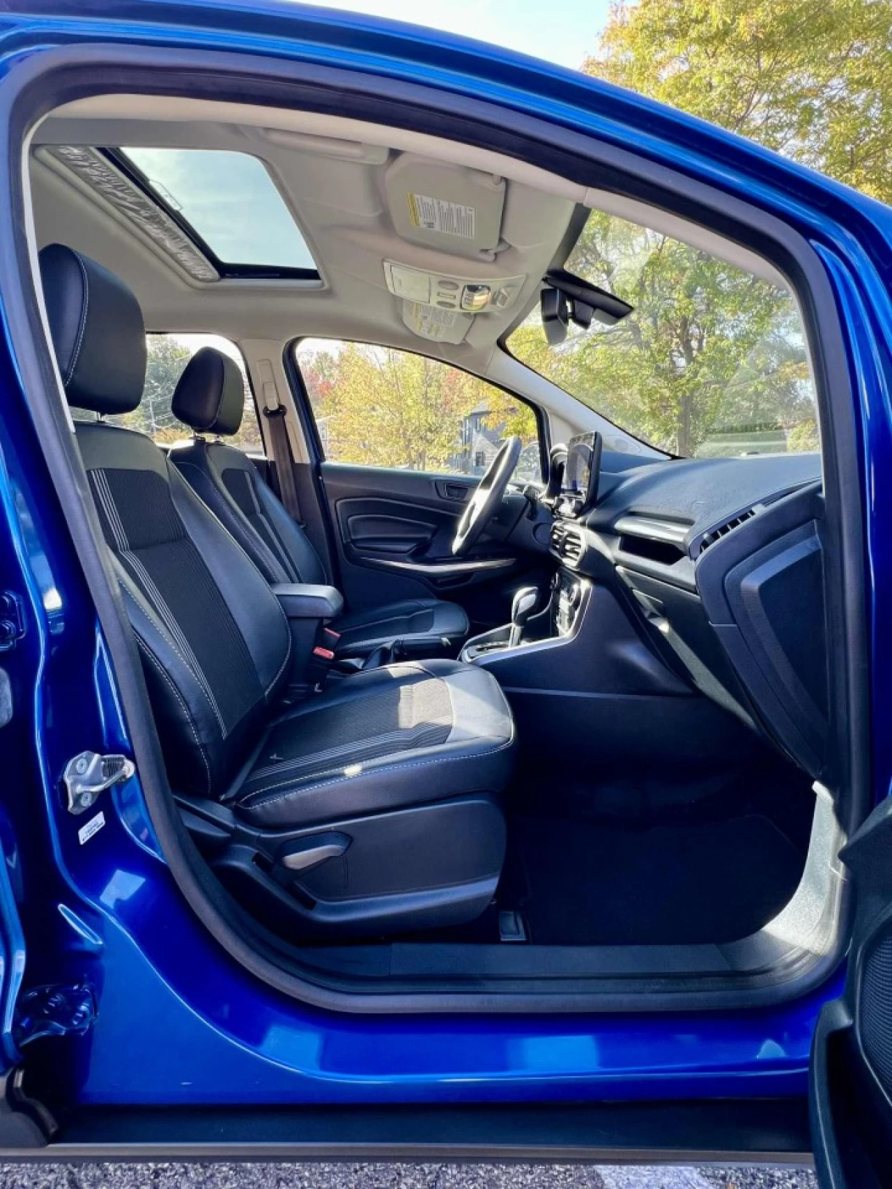 2022 FORD ECOSPORT SES 4WD + 2.0L + SEULEMENT 40693 KM + GARANTIE FORD + COULEUR RARE + CONDITION A1  Main Image