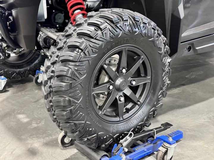 2021 POLARIS GENERAL 4 CREW XP 1000 EDITION DELUXE + RIDE COMMAND RADIO - GPS + CABINE FERMÉ + 3286 KM SEULEMENT 