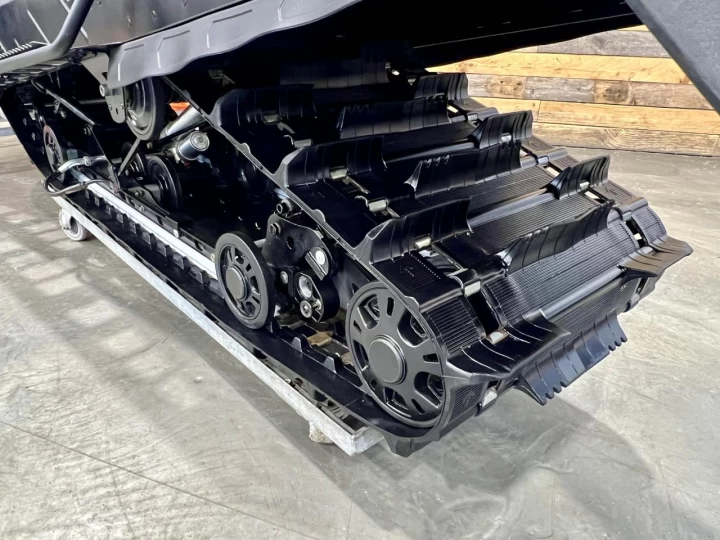 2018 BRP SKI-DOO EXPEDITION XTREME 800 E-TEC 154'' X 20'' + REV XU + GARANTIE 1 ANS + 11092 KM + RARE & CONDITION A1 