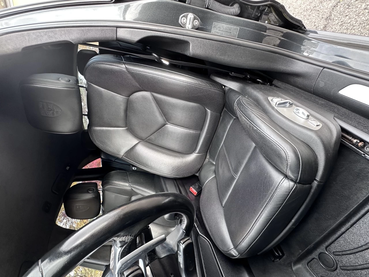 2017 PORSCHE MACAN TURBO + 440 HP AVEC ENS.PERFORMANCE PORSCHE + 4WD + MAGS 21'' + TOUTE ÉQUIPÉE  Image principale