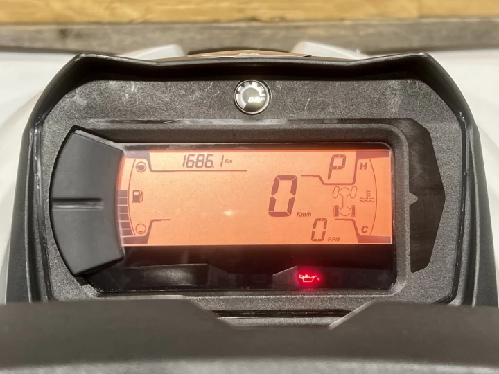 2024 BRP CAN-AM RENEGADE X-XC 1000R EFI + 4WD + DPS + FOX + SEULEMENT 1686 KM + RARE & A1 