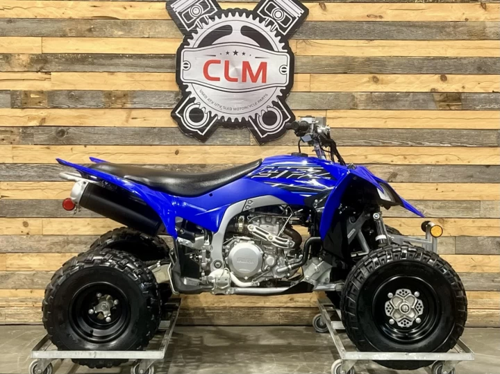 2021 YAMAHA YFZ 450 FI + 2WD + SEULEMENT 46 HR + RARE & CONDITION A1 