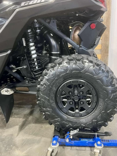 2024 BRP CAN-AM MAVERICK MAX X3 X-DS TURBO RR 200 HP + 4X4 + DPS + FOX + PLUSIEURS OPTIONS $$$ 