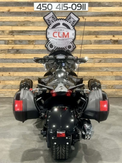 2015 BRP CAN-AM SPYDER ST LIMITED SE-5 (SEMI-AUTOMATIQUE) + BAS KM 26699 KM + GPS + RADIO + SACCOCHE + COULEUR RARE & A1 