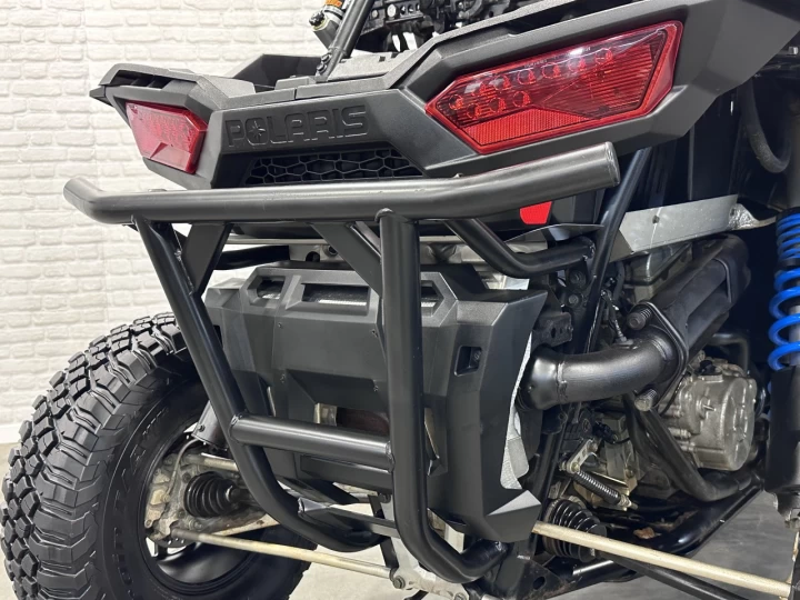 2015 POLARIS RZR4 1000 EFI + 4WD + EPS + 4 PASSAGERS + BEAUCOUP D'ÉQUIPEMENTS $$$ + RARE & A1 