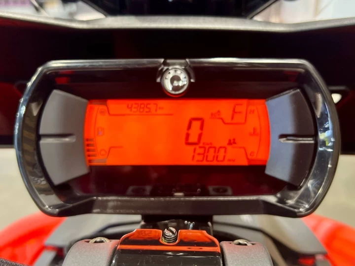 2022 BRP CAN-AM RYKER RALLY 900 + BANC PASSAGER & DOSSIER + PARE-BRISE + AKRAPOVIC + 4385 KM 