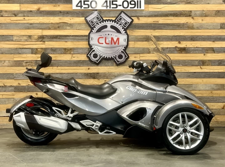 2013 BRP CAN-AM SPYDER RS-ROADSTER SM-5 (MANUELLE A CLUTCH) + SEULEMENT 30622 KM + PARE BRISE + DOSSIER + IMPECCABLE A1 