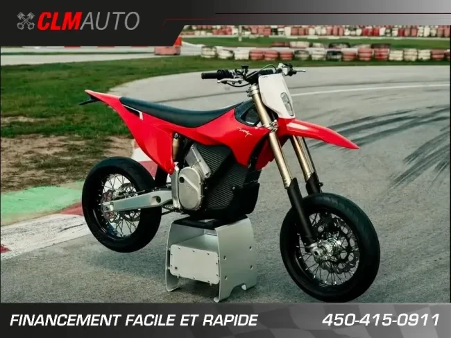 STARK FUTURE VARG SM - SUPERMOTARD + LEGALE SUR LA ROUTE + 60 HP @ 80 HP + 2 ANS DE GARANTIE + QUANTITÉ LIMITÉE - 2026