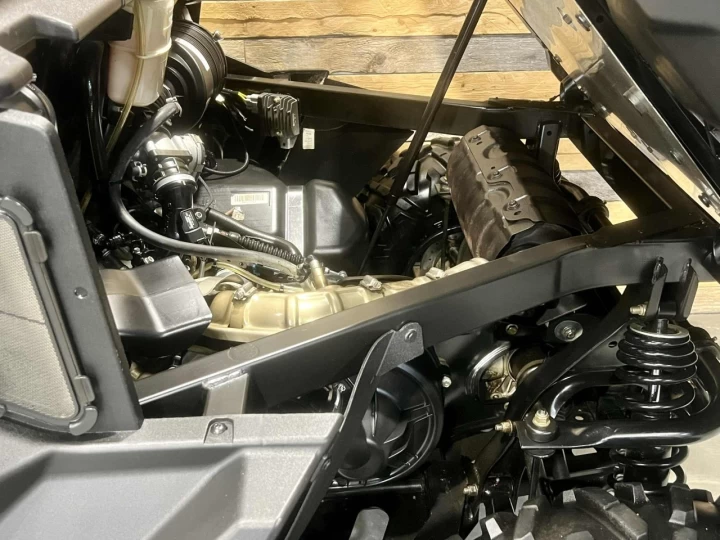 2018 BRP CAN-AM DEFENDER HD-5 + D.P.S + 4X4 + MAGS + 3 PASSAGERS + 15310 KM 