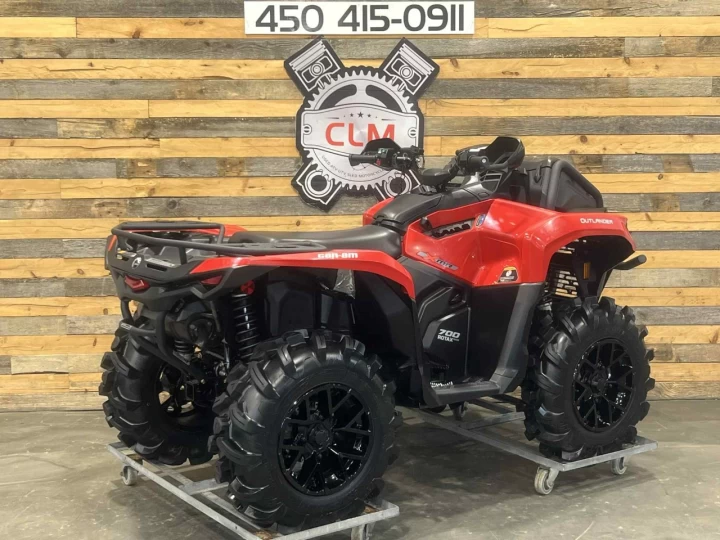 2024 BRP CAN-AM OUTLANDER X-MR 700 EFI + 4X4 + DPS + SEULEMENT 1618 KM + TREUIL X-BULL 4500 LBS 