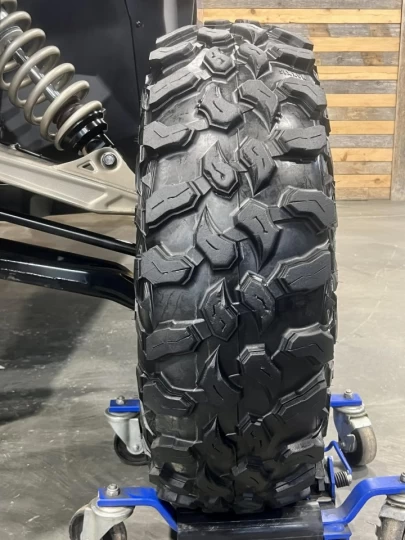 2023 BRP CAN-AM MAVERICK MAX X3 X-RS TURBO ''RR'' 200 H.P + DPS + 4X4 + 72'' + SMART SHOX + TOIT AUDIO + SEULEMENT 1509 KM 