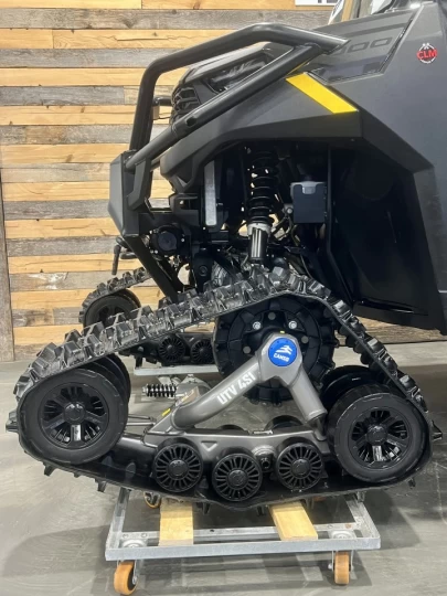 2025 POLARIS RANGER 1000 EDITION PREMIUM + 4X4 + EPS + SEULEMENT 1721 KM + GARANTIE FEVRIER 2027 + RARE & A1 