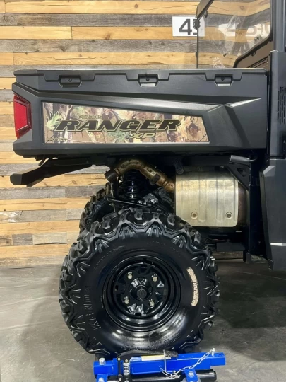 2017 POLARIS RANGER XP 1000 EFI + EDITION LIMITÉE HUNTER + 4X4 + E.P.S + SEULEMENT 4629 KM 