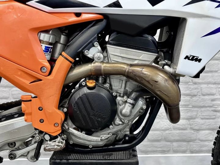 2023 KTM 350 SX-F EFI + 4 TEMPS + SEULEMENT 35 HR + MX - MOTOCROSS - ENDURO + RARE 