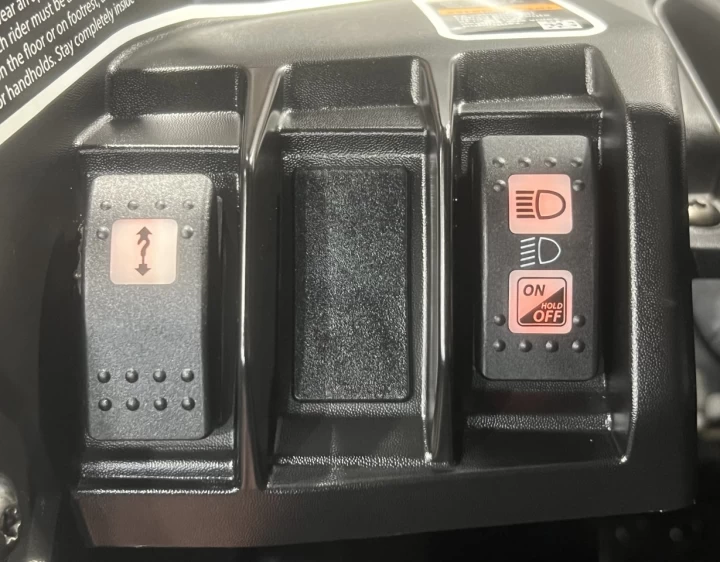 2024 BRP CAN-AM MAVERICK X3 X-RC TURBO ''RR'' 200 H.P + DPS + 4WD + 64'' + FOX + SEULEMENT 3784 KM + RARE & A1 