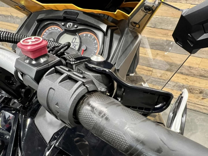 2016 BRP SKI-DOO MXZ BLIZZARD 1200 4-TEC I.T.C 129'' + REV XS + 25442 KM + CONDITION A1 