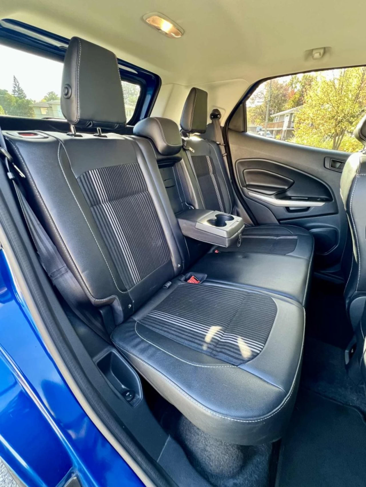 2022 FORD ECOSPORT SES 4WD + 2.0L + SEULEMENT 40693 KM + GARANTIE FORD + COULEUR RARE + CONDITION A1  Main Image