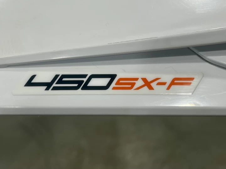 2022 KTM 450 SX-F EFI + SEULEMENT 23 HR + 4 TEMPS + RARE & CONDITION A1 