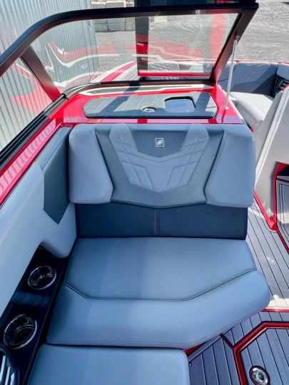 2022 SUPER AIR NAUTIQUE G23 + TOUTES OPTIONS $$$ + REMORQUE DLX + SEULEMENT 105 HR 