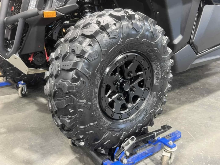 2024 BRP CAN-AM MAVERICK MAX X3 X-DS TURBO RR 200 HP + 4X4 + DPS + FOX + PLUSIEURS OPTIONS $$$ 