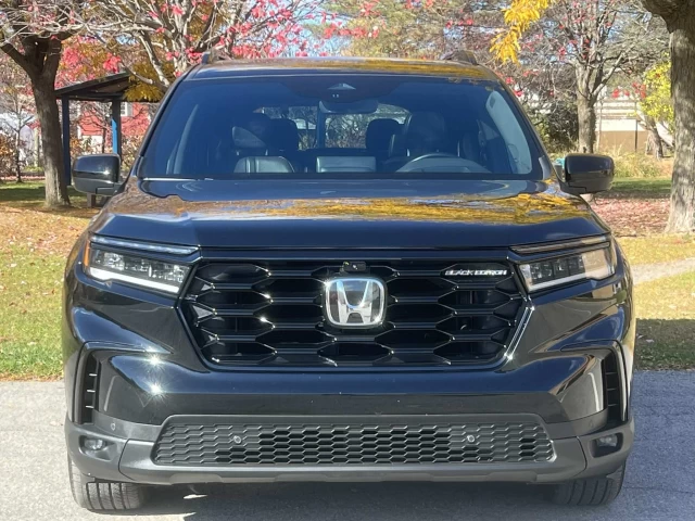 HONDA PILOT BLACK EDITION AWD + V6 3.5L + SEULEMENT 34856 KM + GARANTIE  2023
