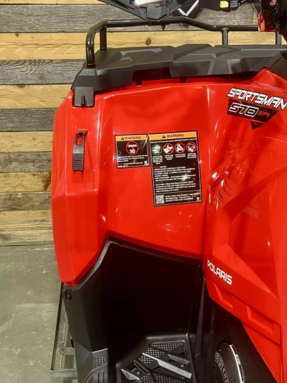 2021 POLARIS SPORTSMAN 570 EFI + E.P.S + 4X4 + TREUIL + PARE CHOC HD AVANT & ARRIERE + SEULEMENT 2012 KM 