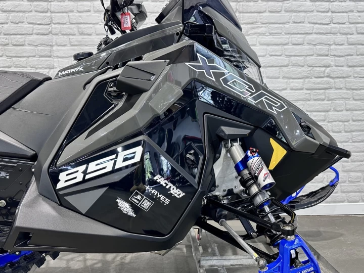 2024 POLARIS INDY XCR 850 MATRYX 136'' + GPS 7'' + SEULEMENT 1740 KM + GARANTIE + RARE & A1 