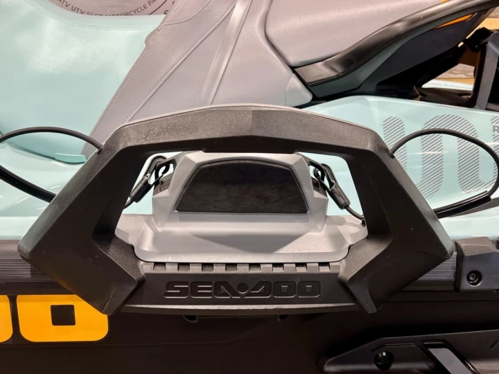 2023 BRP SEA-DOO WAKE 170 H.P + IBR + VTS + IDF + PREMIUM AUDIO + TOUR + RACK + 3 PASSAGERS + 48 HR 