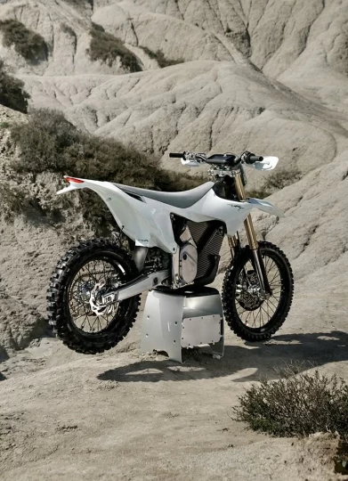 2025 STARK FUTURE VARG EX 60 HP @ 80 HP + LEGALE SUR LA ROUTE + 2 ANS DE GARANTIE 