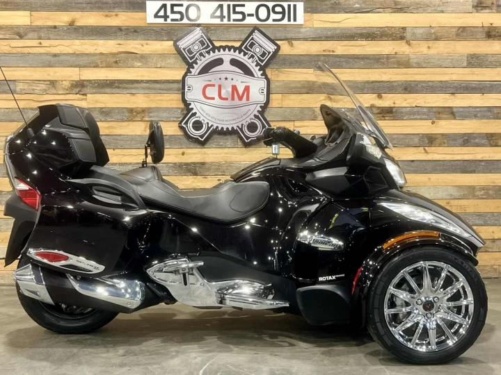 2013 BRP CAN-AM SPYDER RT LIMITED SE-5 (semi-automatique) 61598 KM + RADIO + GPS + SUSPENSION A AIR + ENSEMBLE CHROME 